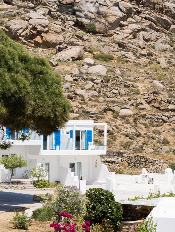 Rhenia Hotel Tourlos Buitenkant foto