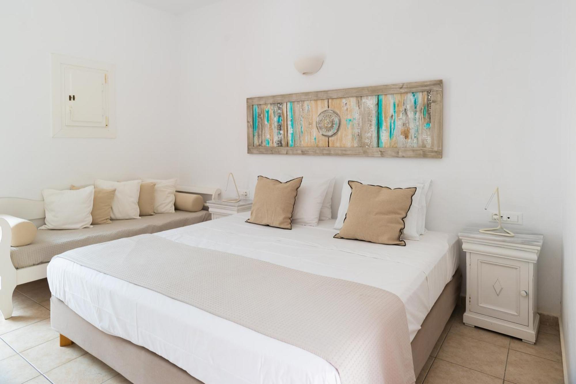 Rhenia Hotel Tourlos Buitenkant foto