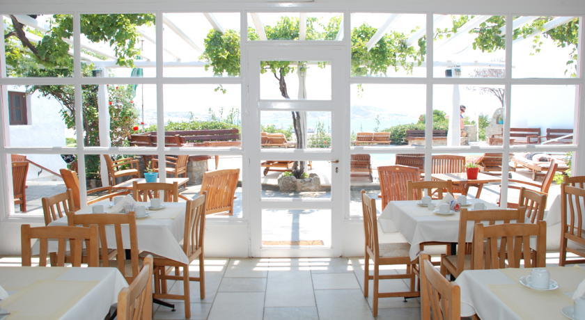 Rhenia Hotel Tourlos Buitenkant foto